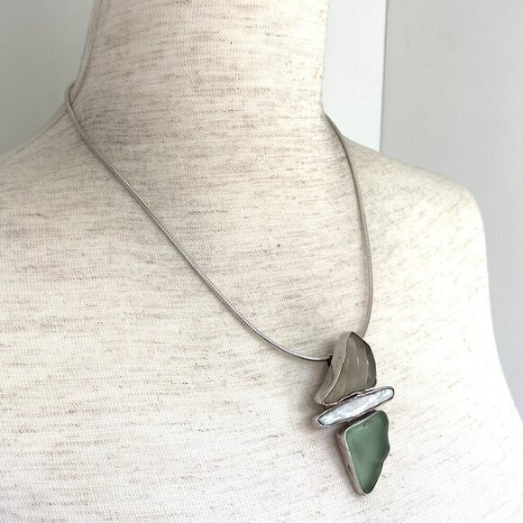 Sterling Silver 925 Beach Glass & Biwa Pearl Pendant Necklace 16"-18" Chain - Picture 4 of 16